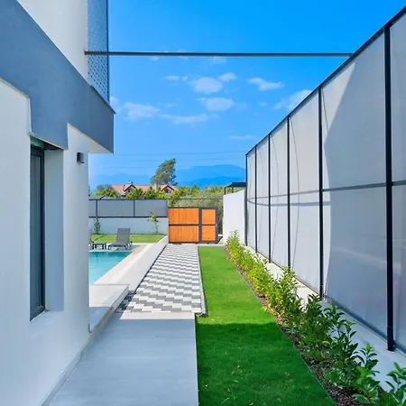 Villa With Jacuzzi For Honeymoon And Vacation Block E Fethiye